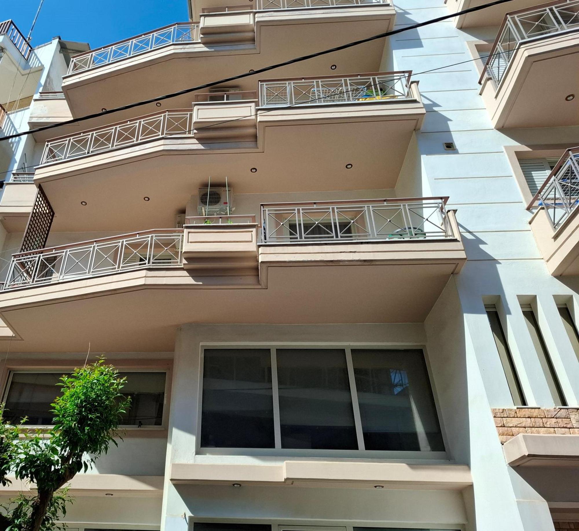 Απέριττον 2 Apartment Trikala  Ngoại thất bức ảnh